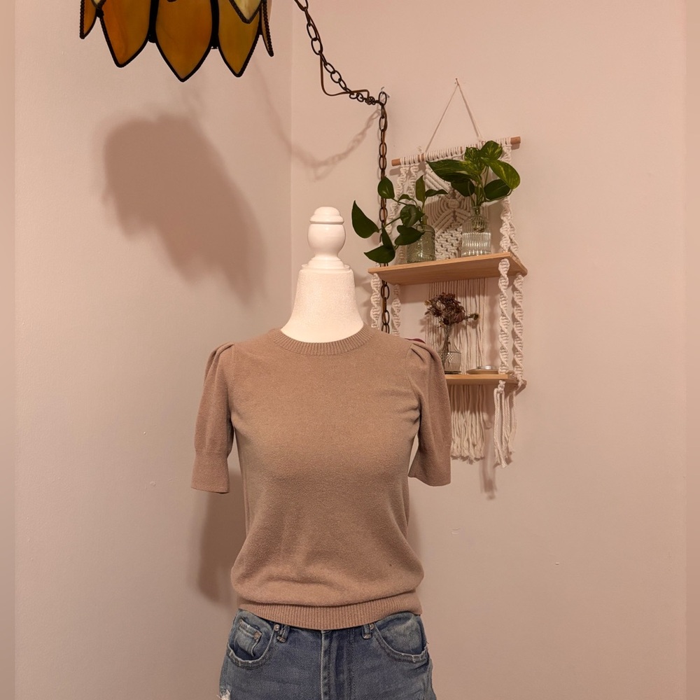 Short-Sleeve Puff Shoulder Knit Top in Beige - Picture 4 of 4